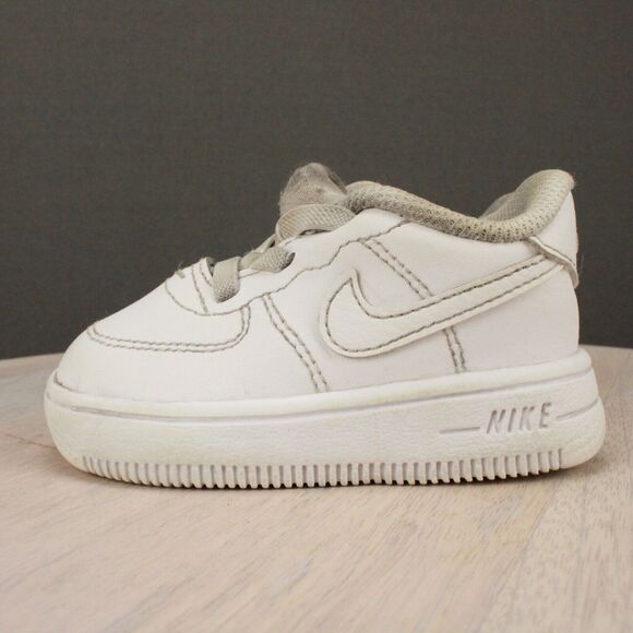 Title: Nike Air Force 1 Toddler 4C White Leather Low Sneakers Classic Casual - Picture 6 of 11